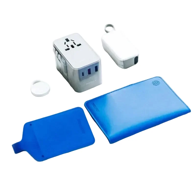 Momax VPD0133 All-In-One Travel Charging Set (70W Travel Adapter with Bulit In Type C + Type C Battery + PinPop + Passport Cover)