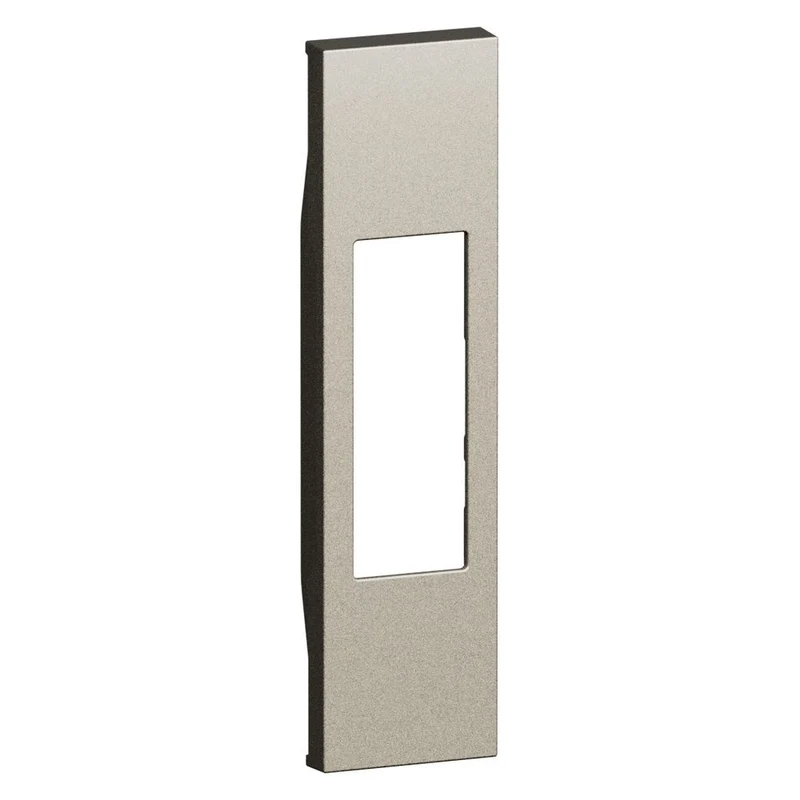 Cover per prese standard Italia P11 e P17/11, pulsante a tirante, interruttore bipolare. Per articoli KC4033 - KC4002 - KC4113 - KC4180 - 1 modulo - Champagne. Bticino KC02